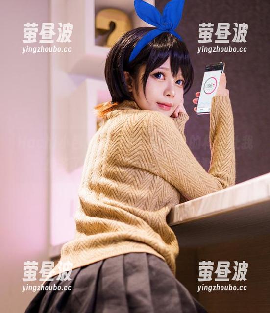 Hachi小芭的写真集，被身子的样子让我想多了一些，更新总让人猜测。