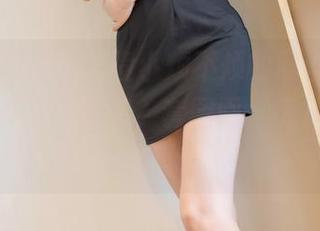 IMiss爱蜜社 – 程小烦不烦的黑丝写真,究竟有多让人沉迷?套图吧,玩儿玩儿就好。