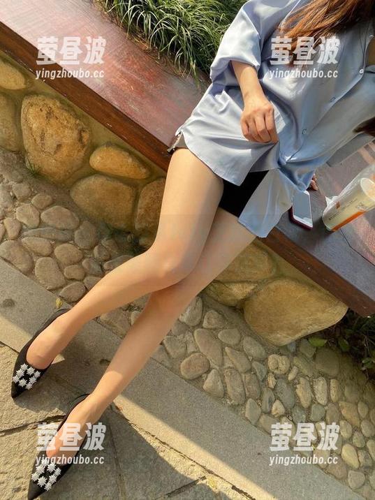 微密圈 - 你说的是July芝岚的白裙，还是那张美图合集让你沉醉？