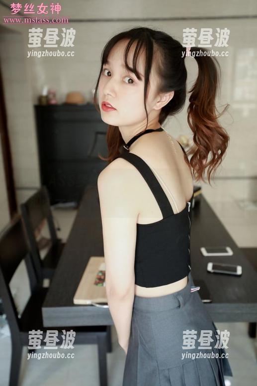 MSLASS梦丝女神 - 小蝴蝶的写真再把油亮一把，资源看了真想评价几句。