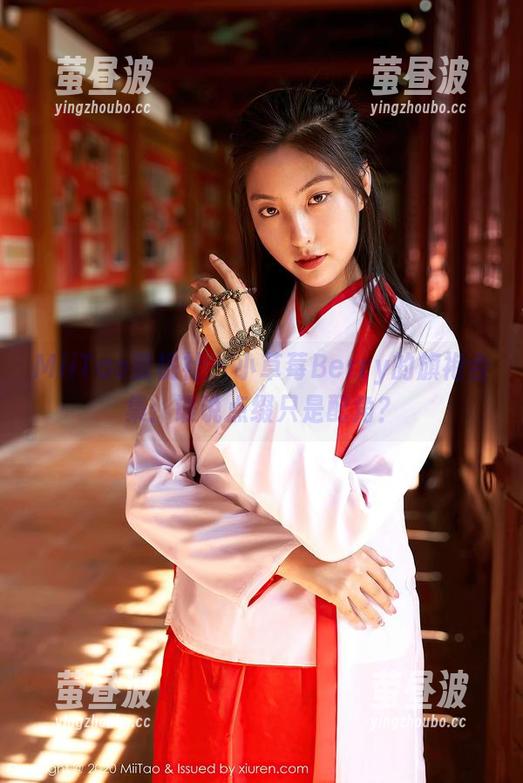 MiiTao蜜桃社 - 小草莓Berry的旗袍合集：谁说点缀只是配角？