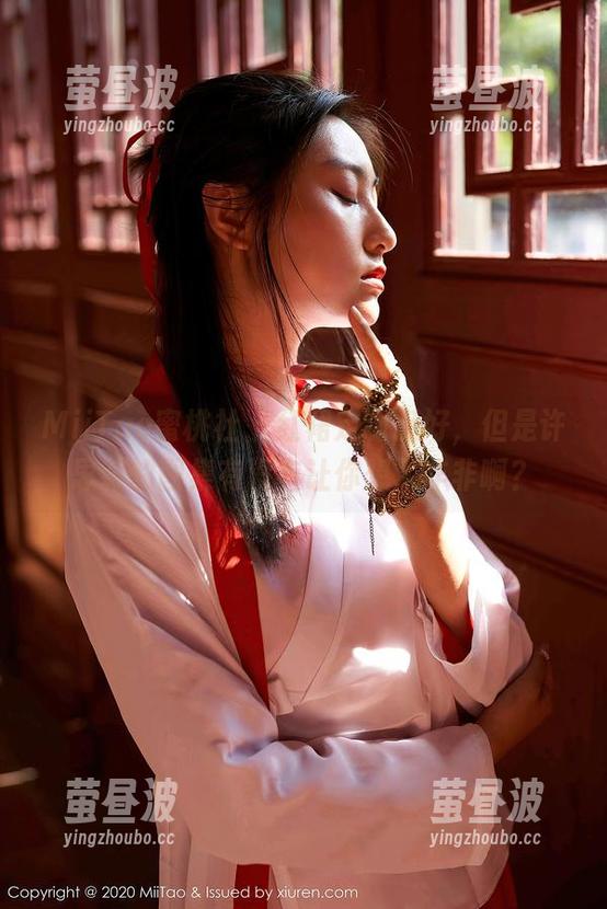 MiiTao蜜桃社-许思铭 MiiTao蜜桃社 - 红裙定制挺好,但是许思铭的图集有没有让你想入非非啊?