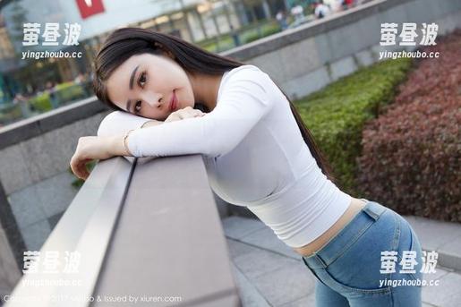 MiiTao蜜桃社 - 收起那些传统，露西Lucy的修女写真图片，反差萌满分！