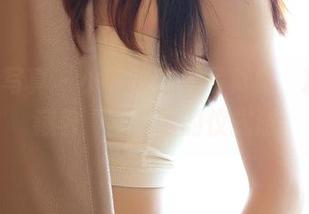ROSI写真 – 小莉的温柔写真集，精选里藏着“喵？”的仪式感
