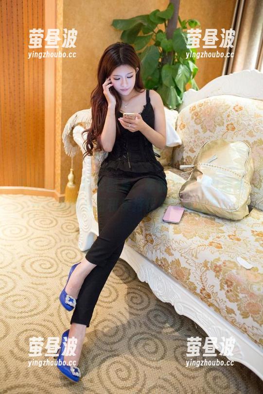 TuiGirl - 秘书图集：李丽莎的KPI清单——清理桌面和保持优雅同时进行！