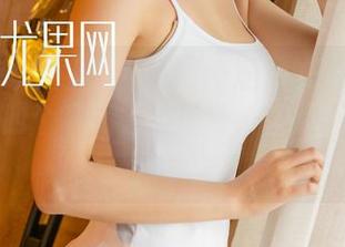 UGirls尤果网 – Mikka涵涵的短裙写真，精选四个字：看了想说，却又不知从何入手。