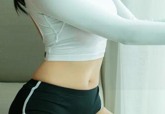 UGirls尤果网 – 福利集结！温鈊怡的粽欲图包让我们彻底刷新了对“粽子”的认知……