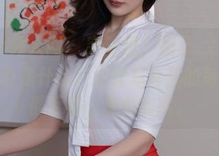 Xiuren秀人网 – 突然想，妲己_toxic空姐的秘诀是什么？这套写真里的每张图片都带着一点小幽默。