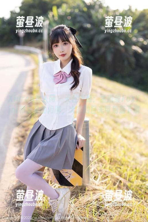 Xiuren秀人网-孟狐狸FoxYini Xiuren秀人网 - 天台图册:孟狐狸FoxYini和云朵的闲聊,大家的目光可别落下哦!