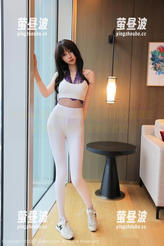 Xiuren秀人网-小蛮妖yummy Xiuren秀人网 - 小蛮妖yummy的制服试衣间:图集中独特的涵义!