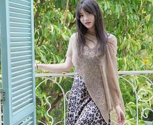 Xiuren秀人网 – 舞媚歆修女图册:看这身衣裙是如何撩拨人心的