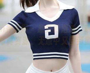 Xiuren秀人网 – 意外的邂逅：草莓mm白色写真资源，无意中又回到童年？