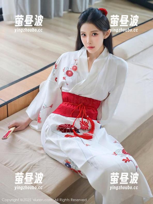 Xiuren秀人网 - 少男心炸裂！蕾蕾醒了没粉色高清图集，让你$json_init炫出新高度