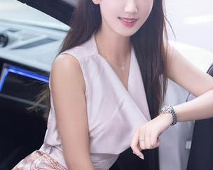 Xiuren秀人网 – 私房泳装趣事大公开，谢小蒽带你游遍泳池！