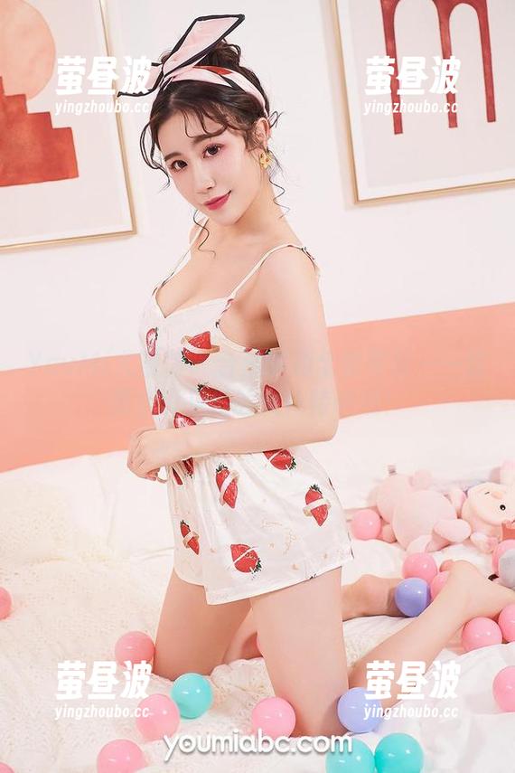 YouMi尤蜜荟-合法萝莉 YouMi尤蜜荟 - 合法萝莉全套写真——这是你没见过的女仆特训班!