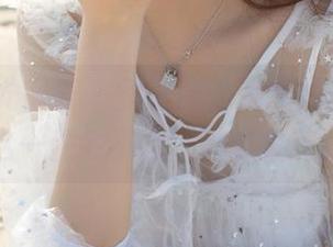 YouMi尤蜜荟 – 黄歆苑的连衣裙合集，你猜这一件会不会让她变身淑女？