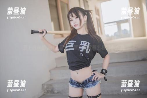 爱上白丝的yoko夏宅，照片里藏着怎样的小心机