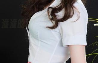 丽柜 – 潼潼的纯白写真分享，哇，光是名字就吸引人了