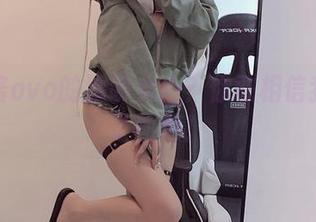 佳佳酱ovo的透明女仆？你敢相信我去买了图包！