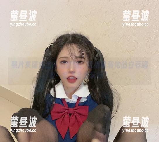 倦倦喵 照片集锤炼出来的慵懒:倦倦喵和她的白荐睡衣…会不会太玩味?