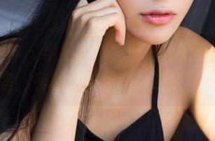 克拉女神 – 学姐钟淇，真是高清作品中的佼佼者，有种冲动想和大家分享一波。