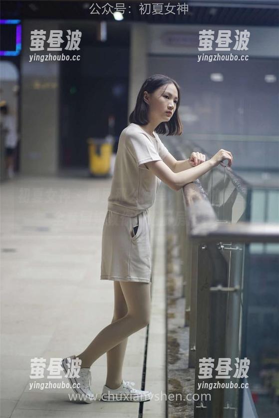 初夏女神 - 哪里那么简单，依依的原图，全套厨娘教你挑选厨房用具！