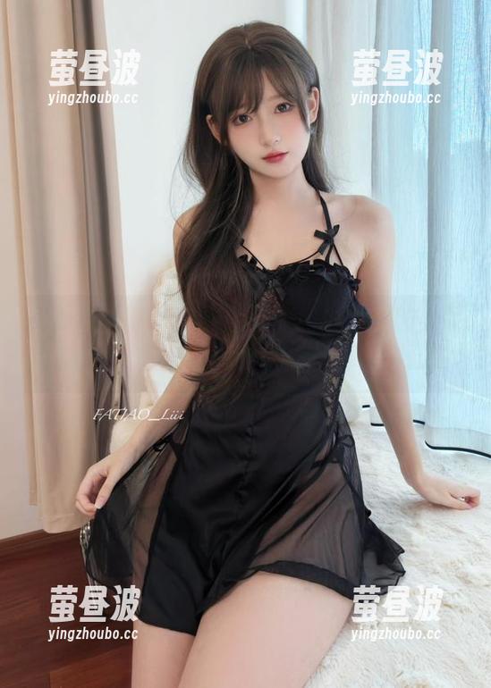 免费写真时间：发条少女yoki和她的美足，别想跑！