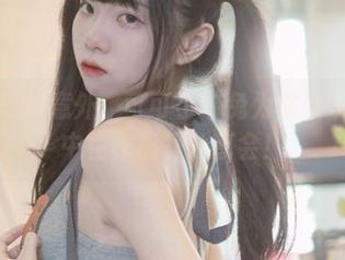 一趟电车的意外：可可小白兔为你呈现的女高中生作品集分享会！