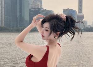微密圈 – 打卡！周妍希浴室自拍照片合集，水印拒绝路人甲。
