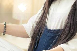 头条女神 – 果儿Victoria全套图集：上学路上，我和书本之间的爱恨情仇！