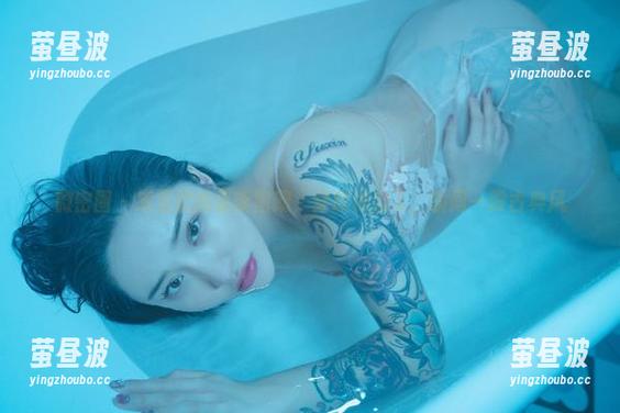 微密圈 - 宋昱欣的最新图册，穿旗袍出入，瞬间一股古典风