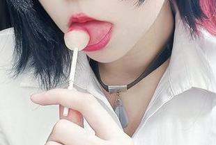 一道“肉丝”风景——小空sora的原图与精选要不要来一尝？