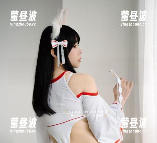 美图来啦，是一只废喵了的可爱图集，让人轻松点开不想关