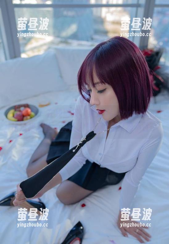 微密圈 - 在线图集，果儿Victoria的花格短裙黑丝，真让人想打脸但又忍不住…