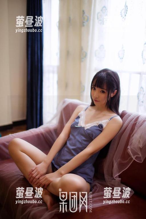 果团网-黄歆苑 果团网 - 若有所思,黄歆苑最新写真集白丝中竟发现新内涵…