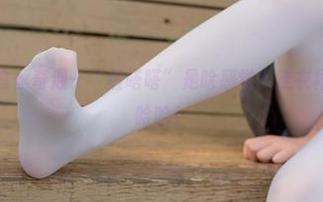 森萝财团的白丝奇遇—“羞嗒嗒”是啥感觉？连衣裙都害羞了，哈哈！