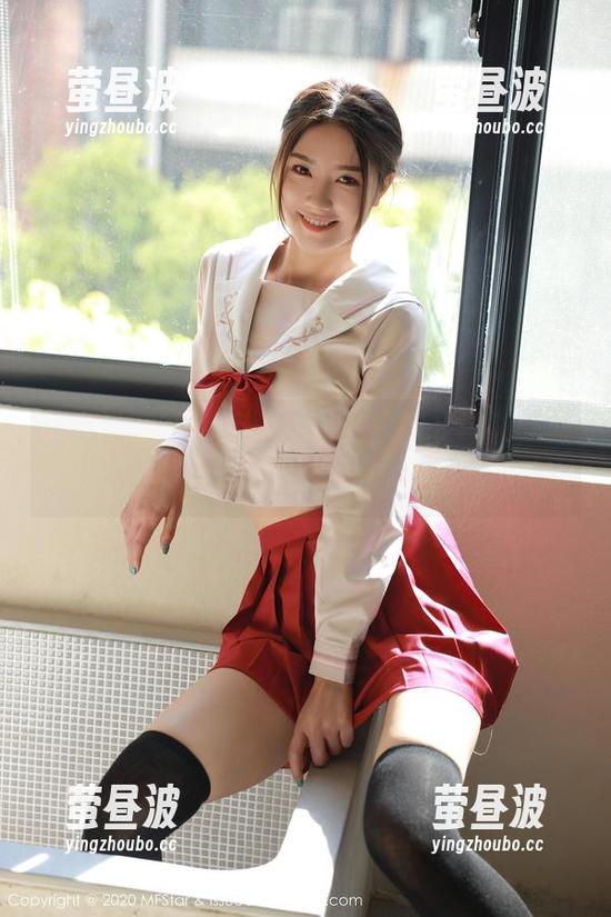 模范学院 - 大美妞儿图集，裸足畅游：当足部成为摄影界的新宠儿！