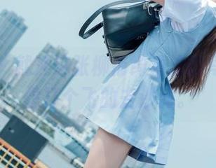 波萝社 – 就冲这张柳侑绮海边的写真，真想打个飞的去沙滩。
