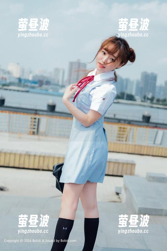波萝社 - 想要王语纯的校园体操服？记得去网盘瞅一眼，别被抢空哦！