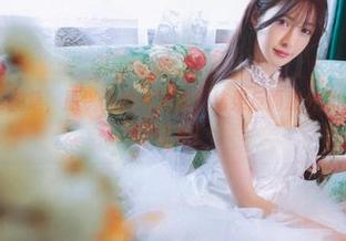 王羽杉和服图集，原以为她不适合，结果反而意外加分，分享一下真相！