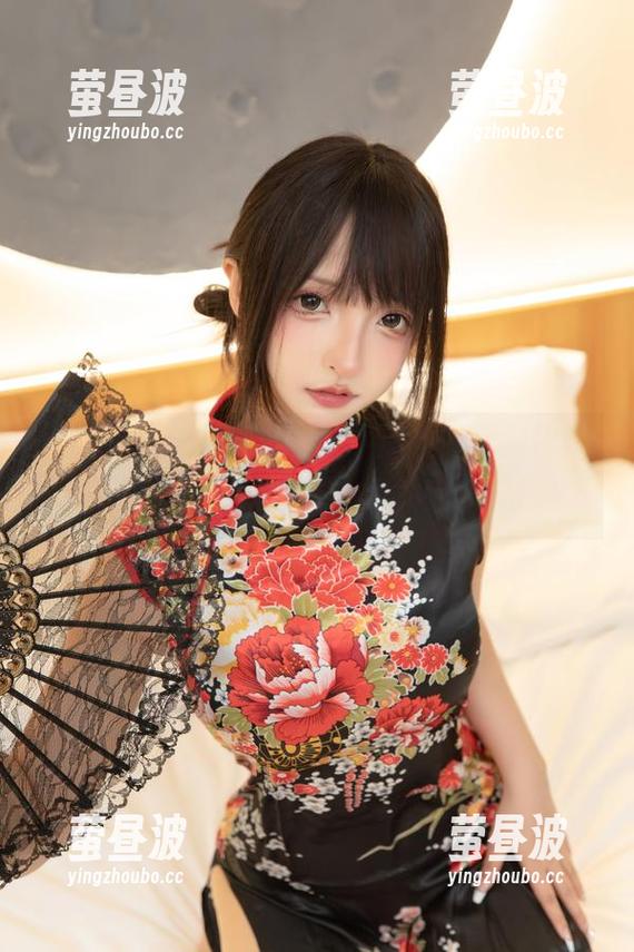 神楽坂真冬 神楽坂真冬的美脚:自然流露,资源统统在美图中,一瞬间让人眼前一亮。