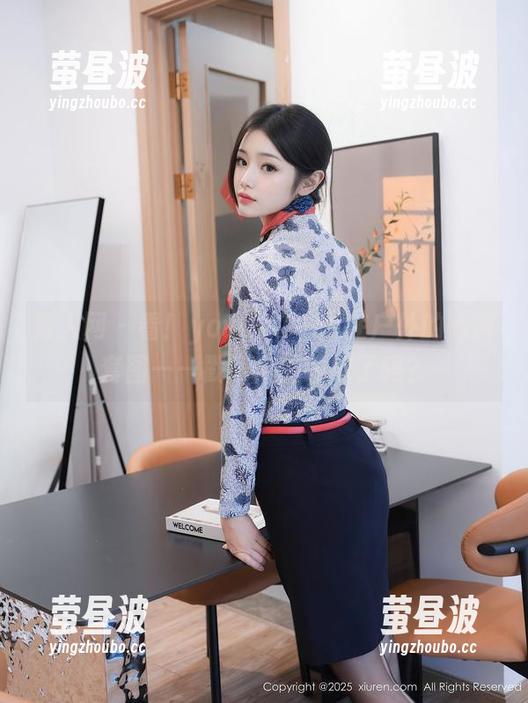 秀人网 - 看！youOvOyou在户外的高清套图——戳坏你的眼球了吗？