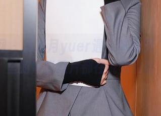 秀人网 – 当冷月yuer遇上体操服，合集里的每张照片都在说悄悄话