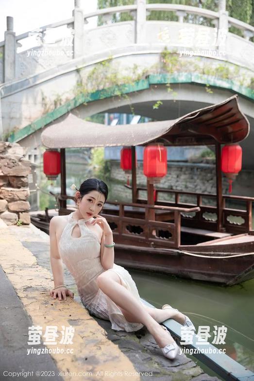 秀人网-王伊纯 秀人网 - 王伊纯的和服图集更新,这么穿真是没见过,也太大胆了吧!