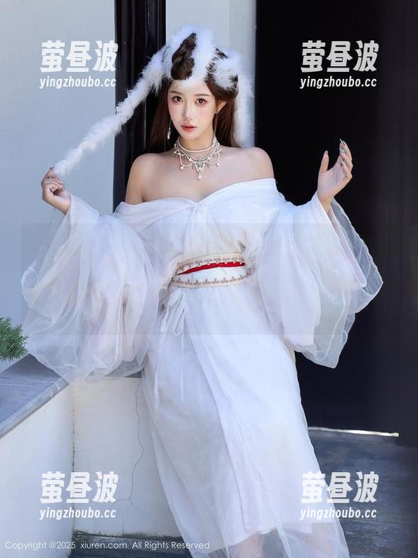 秀人网 - 随便翻翻王梓童Doirs的比基尼描述合集，对着这张图片我竟无言以对，就太绝了。