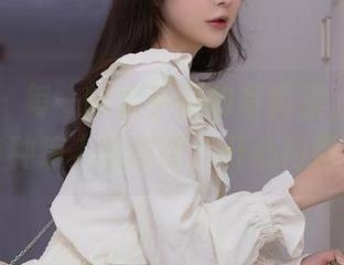 秀人网 – 每一帧水手服的写真里，蛋蛋宝有种骗人的单纯，开心得很。