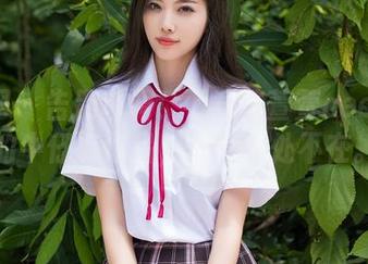 秀人网 – 告别单调！下载陆萱萱cecillia的牛仔裤作品，精彩无处不在。
