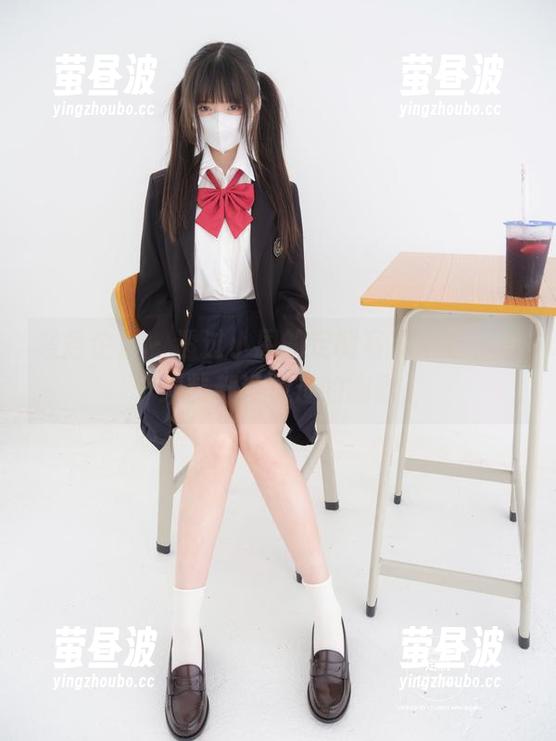 紧急企划 - 透过小恩的定制写真：看，一个细节都没放过的幽默。