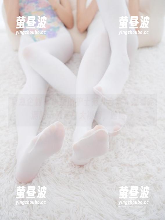 紧急企划 - 小恩的护士范儿合集，观看完满脑子都是白大褂啊，哈哈。