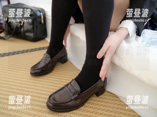 紧急企划 - 福利不止于此，见希w的体操服图集，运动的线条倒是勾引了我的眼球。
